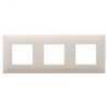 3 постовая рамка ванильная дымка DKC Avanti 4405906
