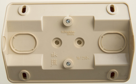 PA16-105K Systeme Electric Schneider Etude цвет кремовый