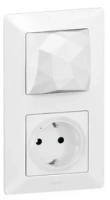 Valena Life стартовый пакет: шлюз WiFi + умная розетка + главный беспроводной выключатель "Я дома/Я вне дома" цвет белый