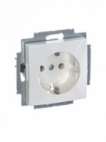 Розетка 220v с/з белая ABB Basic 55 2CKA002011A3855