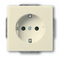 Розетка 220v c/з и шторками бежевая ABB Dynasty 2CKA002013A5376