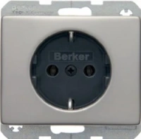 Розетка 47140004 Berker