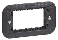 K4703 Bticino Living Now суппорт 3 модульный
