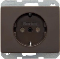 Розетка 47150001 Berker