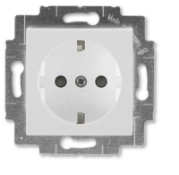 Розетка 220в с/з со шторками ABB Levit серый - белый 2CHH203457A6016
