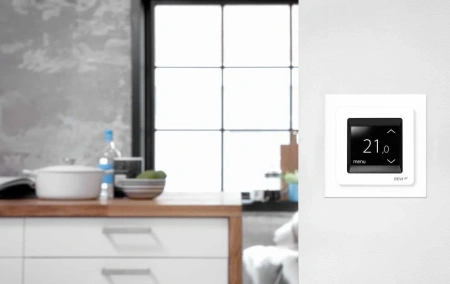 Терморегулятор Devireg Touch polar white (140F1071)