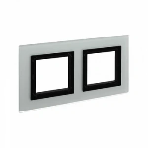 4404824 DKC Рамки Avanti стекло, дерево
