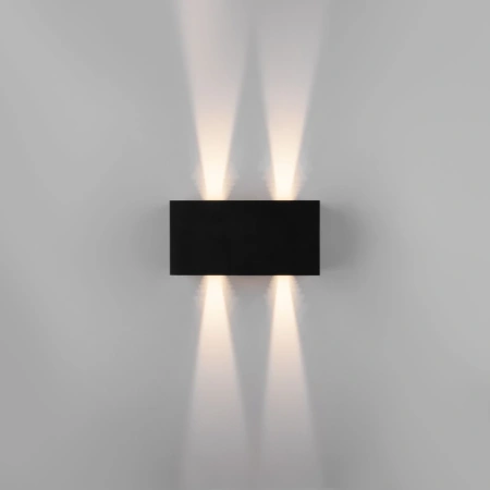 Уличный настенный светодиодный светильник с регулируемыми лучами WINNER DOUBLE LED IP54 Elektrostandard 35137/W черный