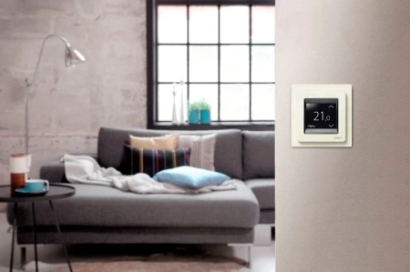 Терморегулятор Devireg Touch pure white (140F1064)