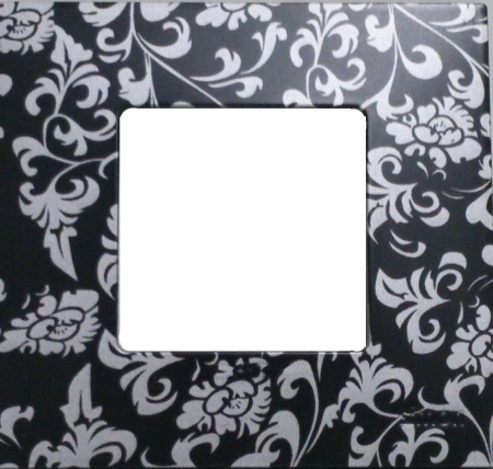 Рамка-декор 3-пост (матовая) Черное Ретро Simon 27 белый 2700630-030 | 2700637-804