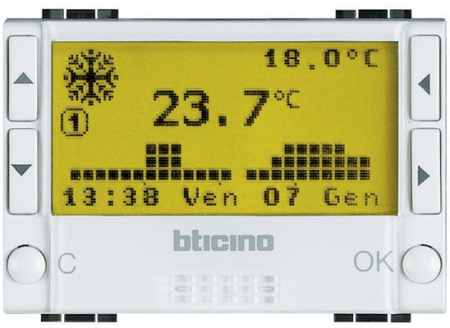 Терморегулятор программируемый для теплых полов с выносным датчиком, 24 часа,7 суток, 7 программ. Legrand Bticino N4451 | 3457 | LN4703