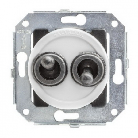 Тумблерный 4-х позиционный выключатель для внутреннего монтажа проходной состаренное серебро белый CL51WT.SL Salvador
