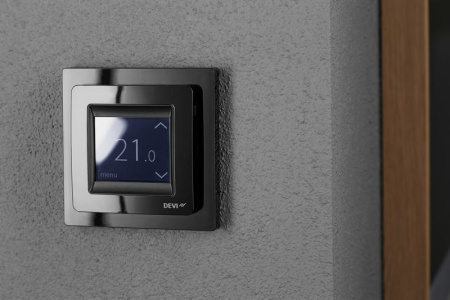 Терморегулятор Devireg Touch black (140F1069)