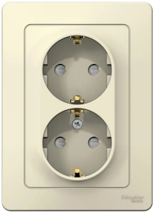 BLNRS001122 Systeme Electric Schneider Blanca цвет молочный